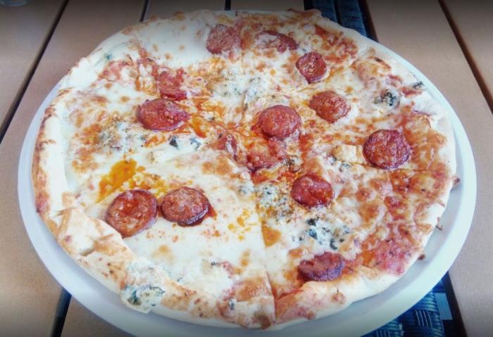 Vincent Pizzeria & Bar Štúrovo
